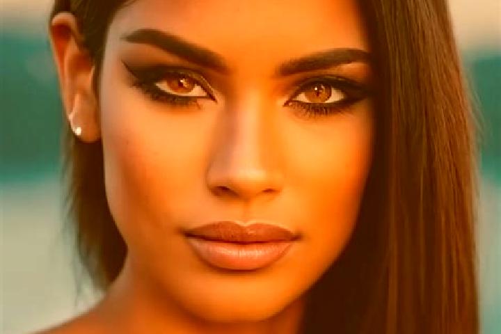 Scarlett, 24, a red amber-eyed latina companion based in Bondoufle. Offering 69, Striptease, Party Girl, Travel Companion. Available for incall and outcall, ...
