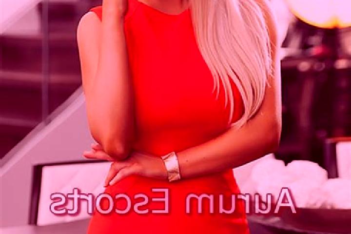 Scarlett, 24, a red blue-eyed caribbean companion based in Kaimuki. Offering Erotic Massage, Deep French Kissing, Dinner Date, Domination. Available for inca...
