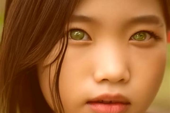 Scarlett, 24, a red green-eyed asian companion based in Mandholi Kalan. Offering Girlfriend Experience, Tantra, Massage, BDSM, Striptease. Available for inca...