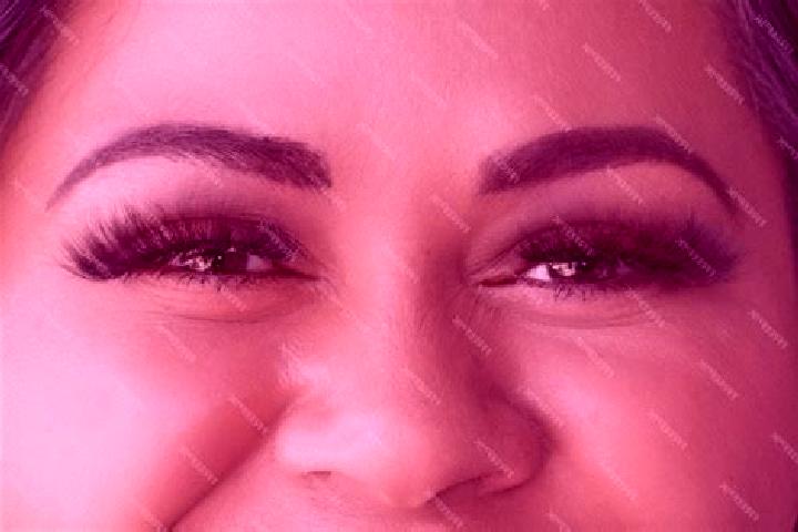 Scarlett, 24, a red green-eyed latina companion based in Manta. Offering Tantra, Roleplay, Travel Companion. Available for incall and outcall, day and evenin...