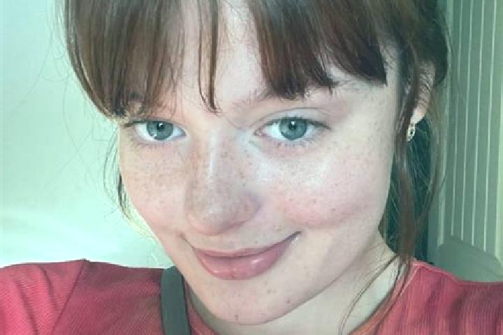 Scarlett, 24, a red grey-eyed indian companion based in Hundelgem. Offering BDSM, Duos, Dinner Date, Party Girl. Available for incall and outcall, overnight ...