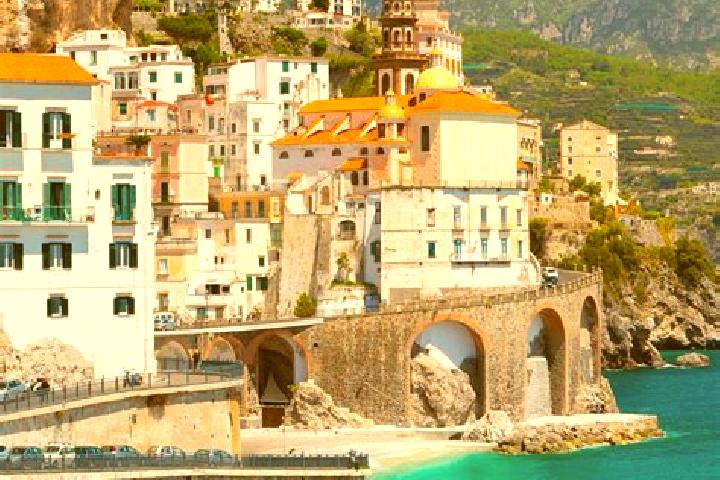 Scarlett, 24 — Escort in Beregazzo, Italy