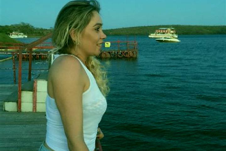 Scarlett, 24 — Escort in Carira, Brazil