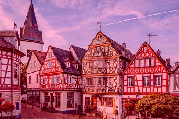 Scarlett, 24 — Escort in Idstein, Germany