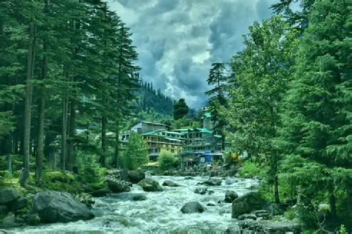 Scarlett, 24 — Escort in Manali, India