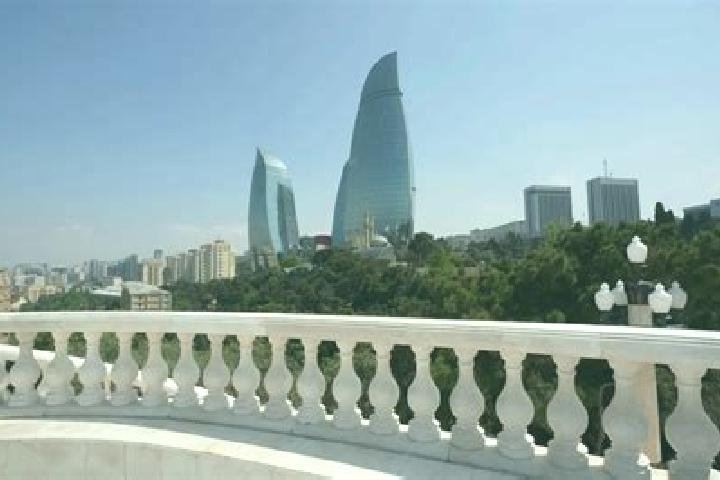 Scarlett, 24 — Escort in Yuxari Aran, Azerbaijan