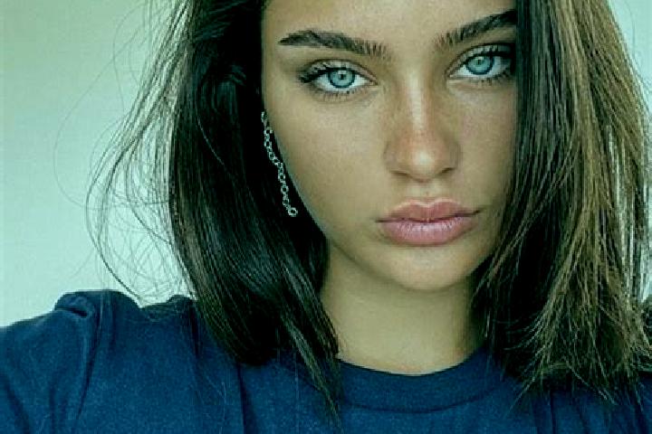 Scarlett, 25, a brunette dark-eyed caribbean companion based in Illas. Offering Domination, Duos, CIM, Tantra, Overnight. Available for incall and outcall, o...