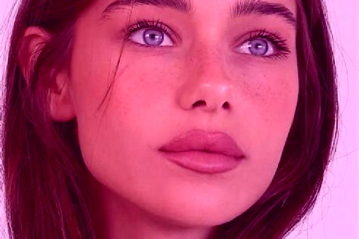 Scarlett, 25, a brunette dark-eyed ebony companion based in El Parnaso. Offering CIM, GFE, Travel Companion, Dinner Date. Available for incall and outcall, d...