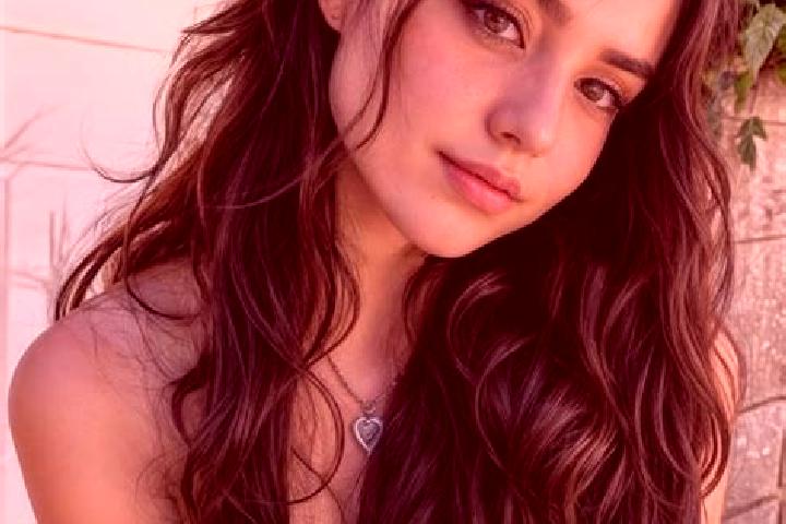 Scarlett, 25, a brunette hazel-eyed middle eastern companion based in Tizab. Offering Roleplay, Couples, Fetish, BDSM. Available for incall and outcall, over...
