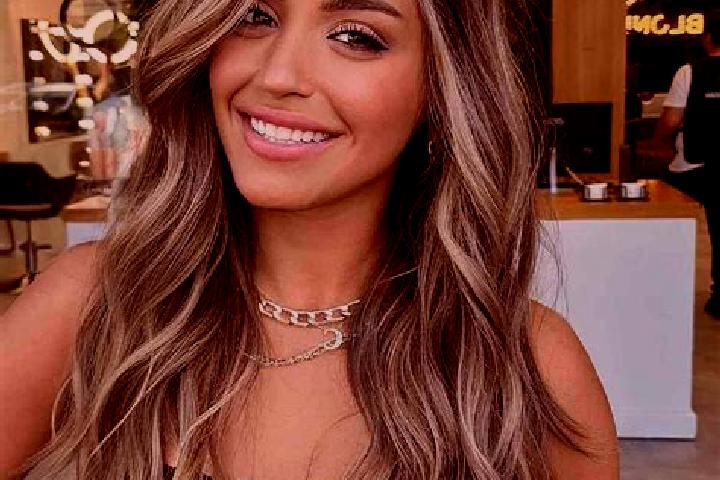 Scarlett, 25, a dark blonde brown-eyed caucasian companion based in Pollena Trocchia. Offering A-Level, Massage, CIM. Available for incall and outcall, day a...