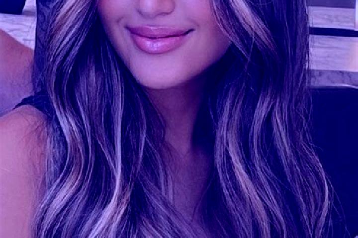 Scarlett, 25, a dark blonde brown-eyed middle eastern companion based in Subpiatra. Offering Erotic Massage, Striptease, Prostate Massage. Available for inca...