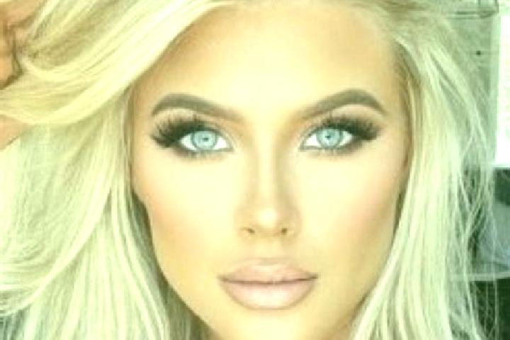 Scarlett, 25, a platinum blonde dark-eyed asian companion based in Staffa. Offering Domination, Roleplay. Available for incall and outcall, overnight booking...