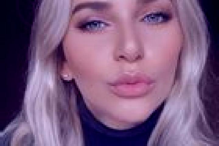 Scarlett, 25 — Escort in Novoukrainka, Ukraine