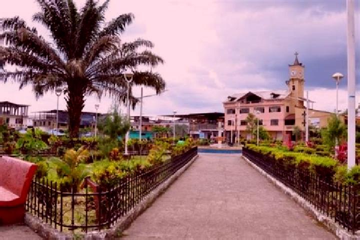 Scarlett, 25 — Escort in San Luis de Pambil, Ecuador