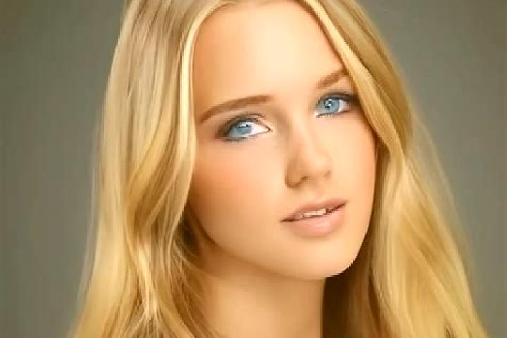 Scarlett, 26, a blonde grey-eyed mediterranean companion based in Camarenilla. Offering A-Level, OWO, Overnight. Available for incall and outcall, day and ev...
