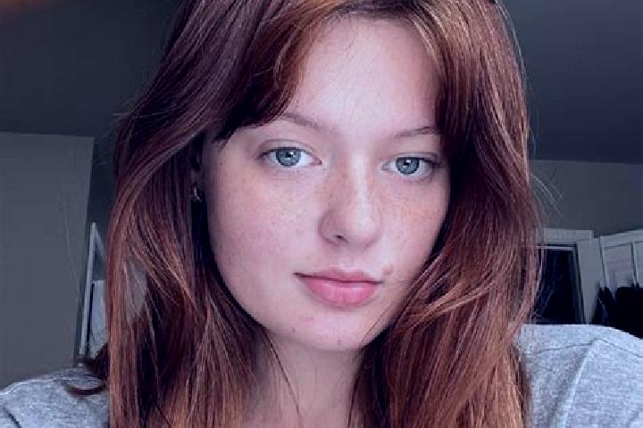 Scarlett, 26, a red grey-eyed mediterranean companion based in Monteros. Offering Party Girl, Duos, Roleplay, A-Level. Available for incall and outcall, day ...