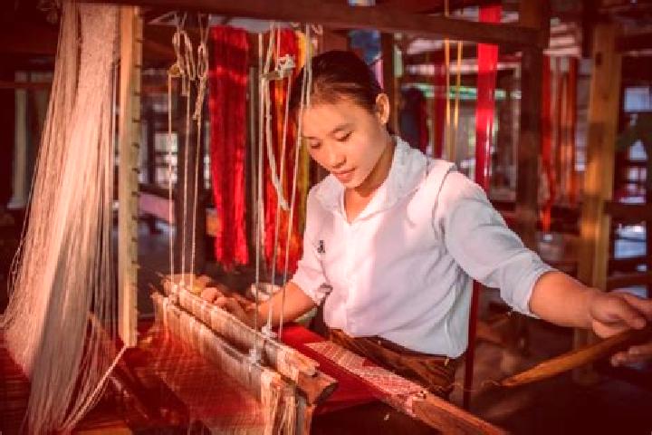 Scarlett, 26 — Escort in Ban Thakho, Laos