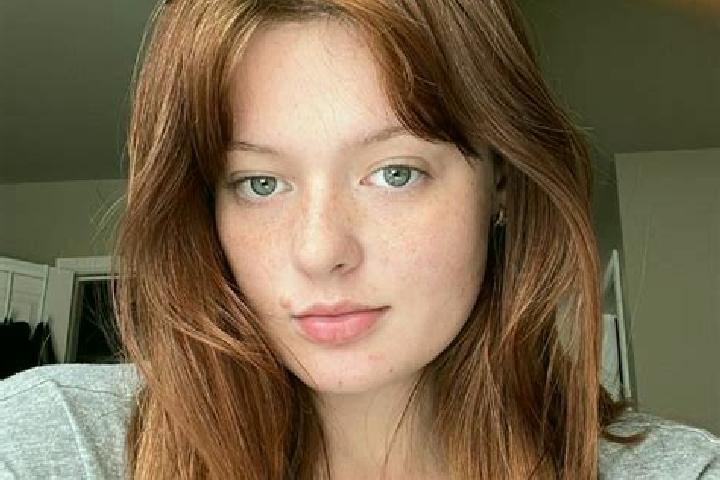 Scarlett, 27, a auburn amber-eyed european companion based in Moravska Trebova. Offering CIM, Erotic Massage. Available for incall and outcall, overnight boo...