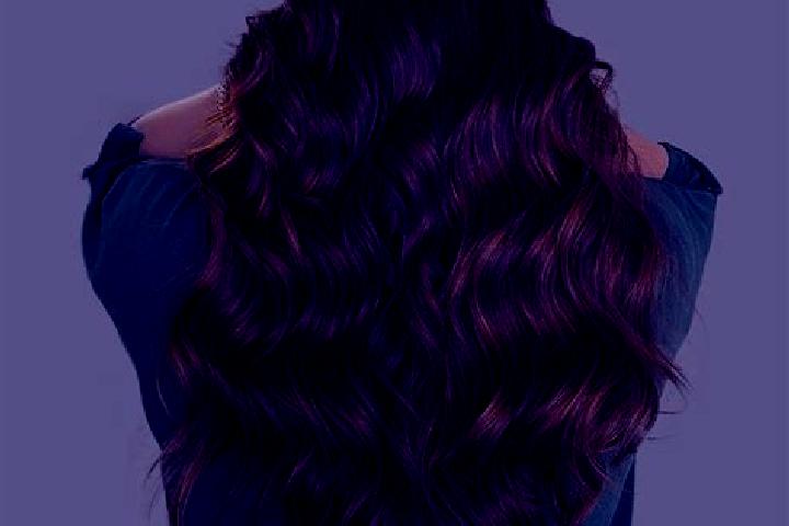 Scarlett, 27, a auburn grey-eyed latina companion based in Codo. Offering OWO, Massage, Fetish. Available for incall and outcall, day and evening dates.