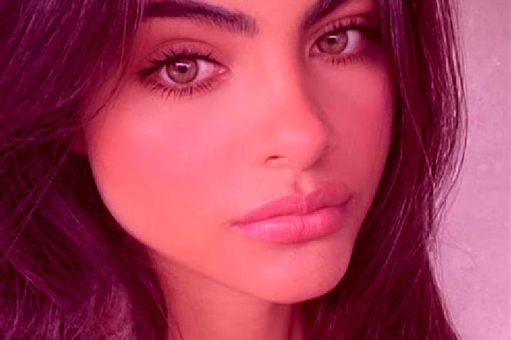 Scarlett, 27, a black hazel-eyed mixed companion based in Burgberg. Offering 69, OWO, Roleplay, A-Level. Available for incall and outcall, day and evening da...