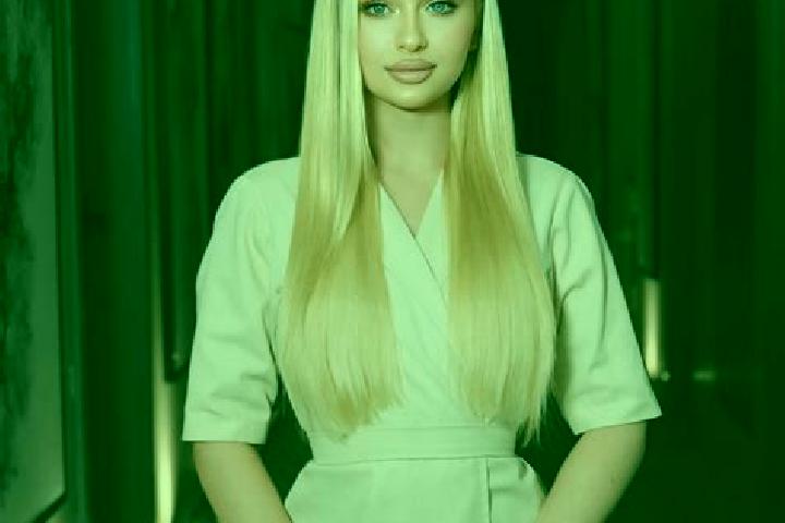 Scarlett, 27, a blonde amber-eyed caucasian companion based in Demba. Offering 69, Tantra, Erotic Massage, Massage. Available for incall and outcall, overnig...