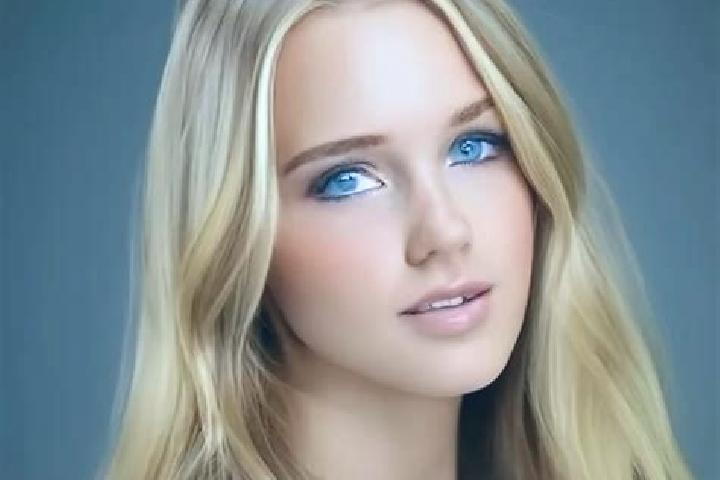 Scarlett, 27, a chestnut blue-eyed slavic companion based in Ijaci. Offering Striptease, Girlfriend Experience, Roleplay, Dinner Date. Available for incall a...