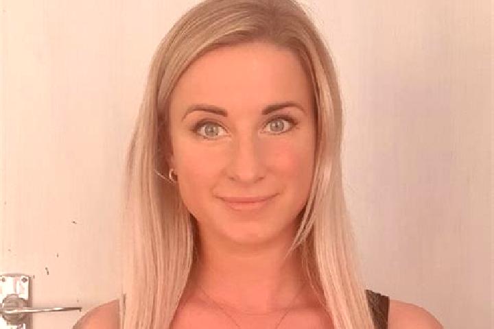 Scarlett, 27 — Escort in Cookstown, United Kingdom