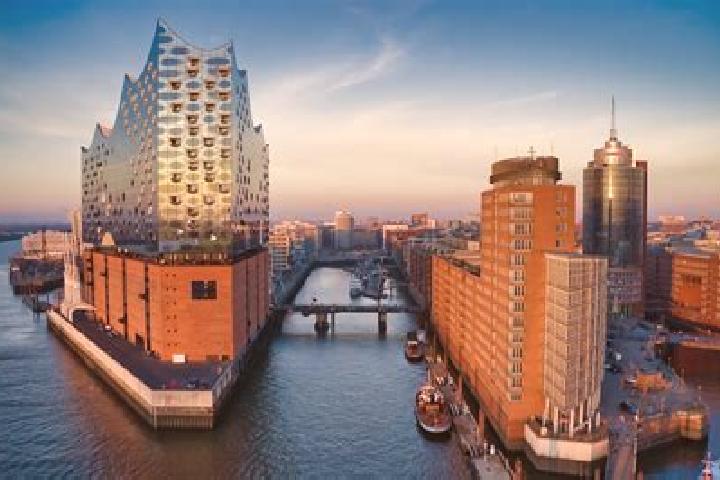 Scarlett, 27 — Escort in HafenCity, Germany