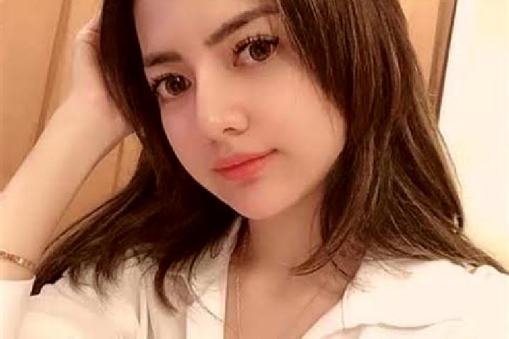 Scarlett, 27 — Escort in Kadubamban, Indonesia