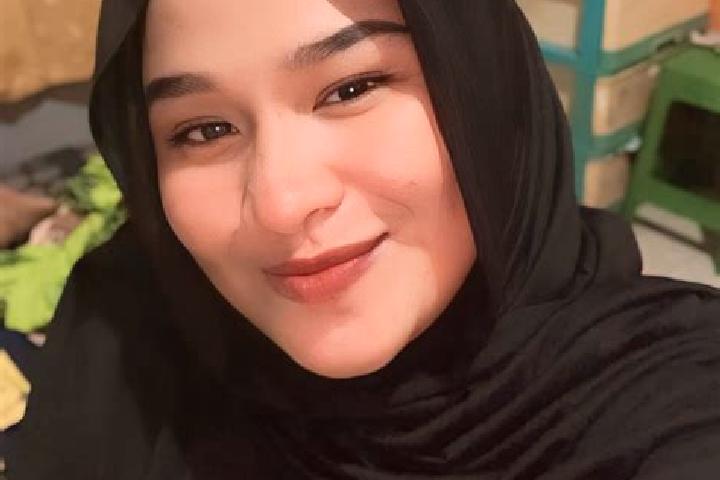 Scarlett, 27 — Escort in Masohi, Indonesia