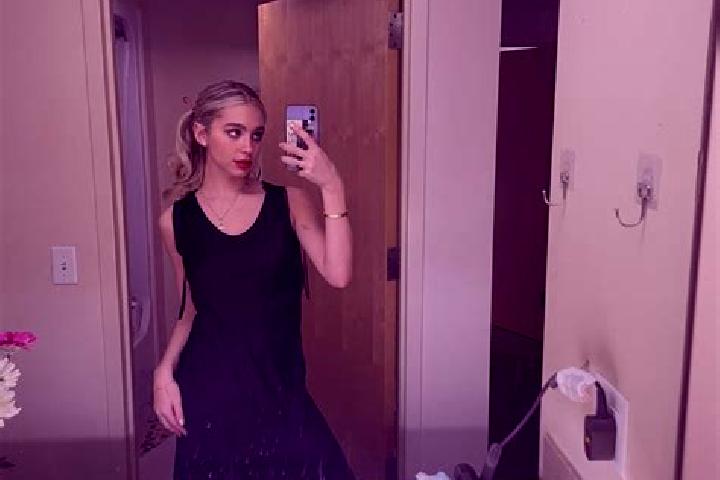 Scarlett, 27 — Escort in Morley-Buckingham, Canada