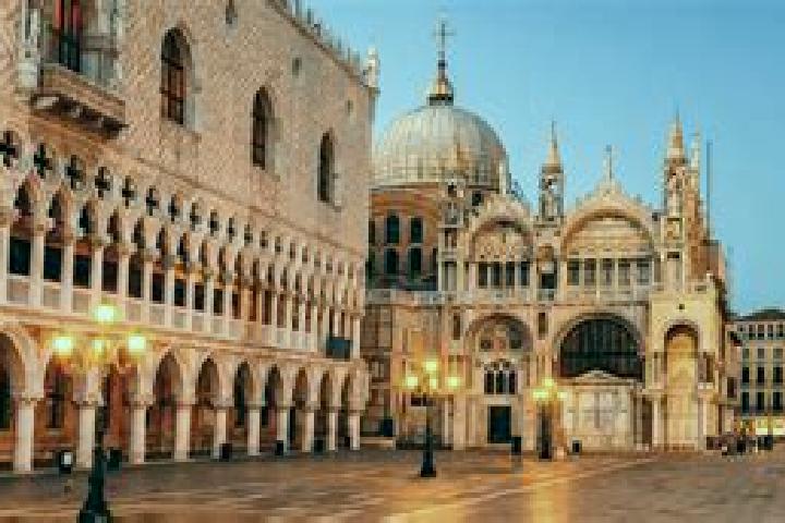 Scarlett, 27 — Escort in San Marco, Italy