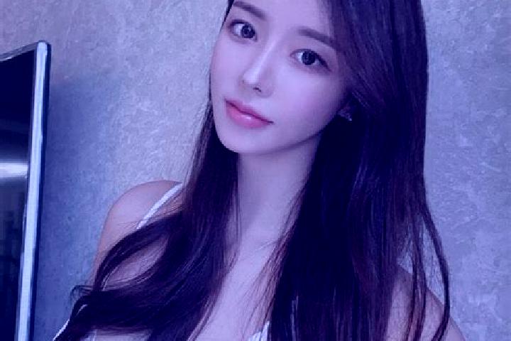 Scarlett, 27 — Escort in Shishang, China