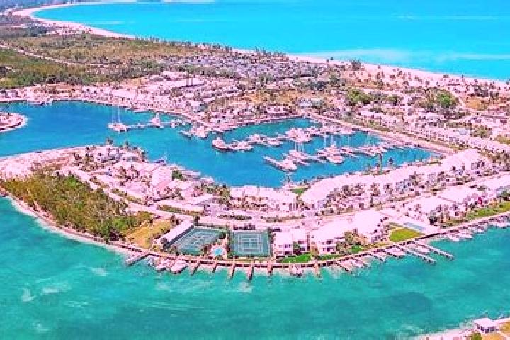 Scarlett, 27 — Escort in Treasure Cay, Bahamas