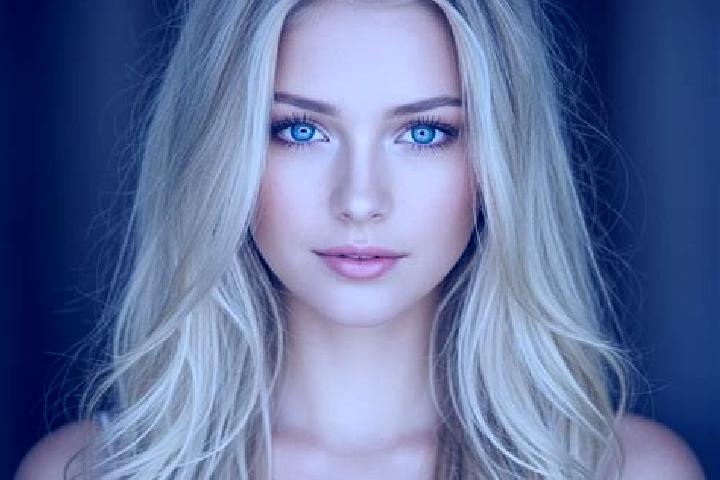 Scarlett, 28, a blonde brown-eyed mixed companion based in Hwayang. Offering Fetish, Dinner Date, CIM. Available for incall and outcall, day and evening dates.