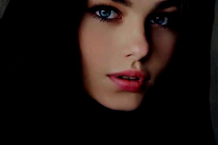 Scarlett, 28, a chestnut dark-eyed slavic companion based in Chaozhou. Offering Couples, Deep French Kissing, Dinner Date, Prostate Massage, BDSM. Available ...