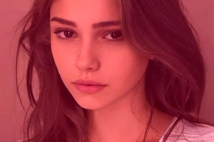 Scarlett, 28, a chestnut grey-eyed slavic companion based in Gilten. Offering Striptease, Erotic Massage, Overnight. Available for incall and outcall, overni...