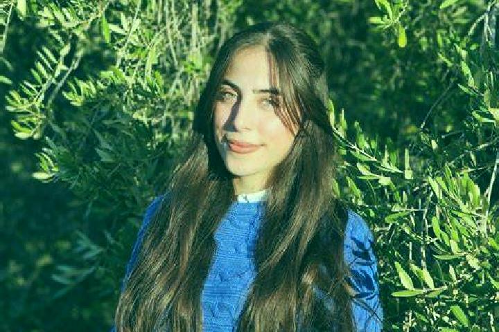 Scarlett, 28 — Escort in Ash Shaykh Badr, Syria