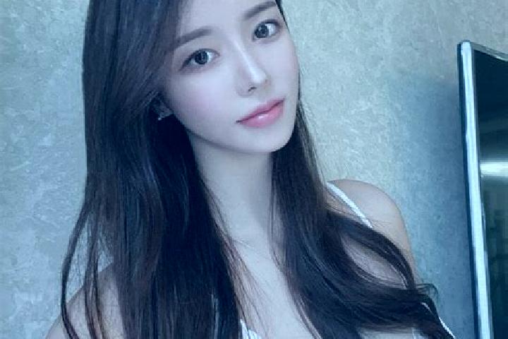 Scarlett, 28 — Escort in Kiutoko, Indonesia