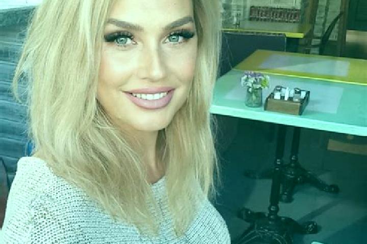 Scarlett, 28 — Escort in Lubny, Ukraine