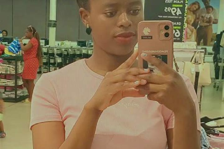Scarlett, 28 — Escort in Odzi, Zimbabwe