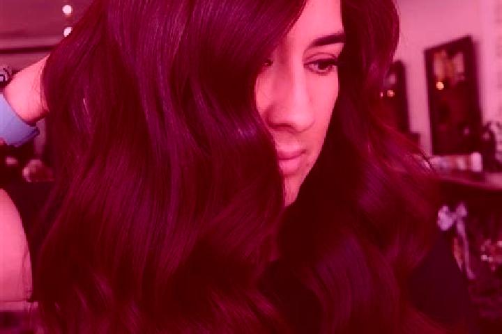 Scarlett, 29, a auburn dark-eyed indian companion based in Qaffin. Offering GFE, Striptease. Available for incall and outcall, overnight bookings available.