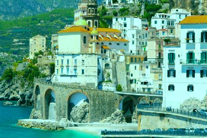 Scarlett, 29 — Escort in Beura, Italy