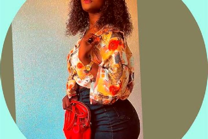 Scarlett, 29 — Escort in Iapala, Mozambique