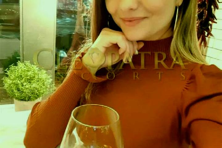 Scarlett, 30, a auburn amber-eyed caribbean companion based in Kaiti. Offering GFE, Roleplay, Prostate Massage, OWO, Striptease. Available for incall and out...