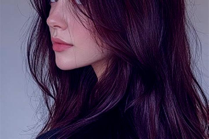 Scarlett, 30, a auburn dark-eyed asian companion based in Le Martinet. Offering Overnight, Dinner Date, Tantra. Available for incall and outcall, day and eve...