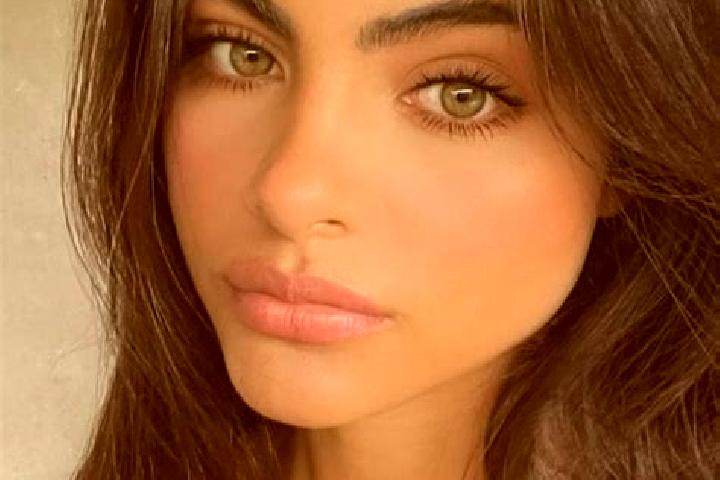 Scarlett, 30, a brunette dark-eyed caucasian companion based in Montsecret. Offering Roleplay, Couples, Prostate Massage, Massage. Available for incall and o...