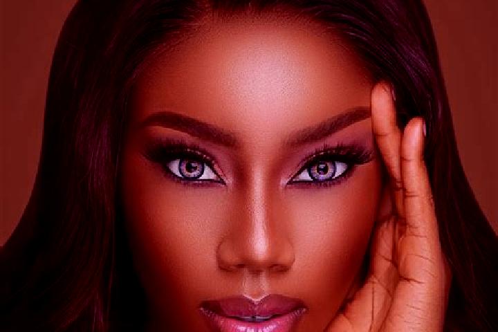 Scarlett, 30, a red blue-eyed ebony companion based in Recoletos. Offering Girlfriend Experience, A-Level, CIM. Available for incall and outcall, day and eve...