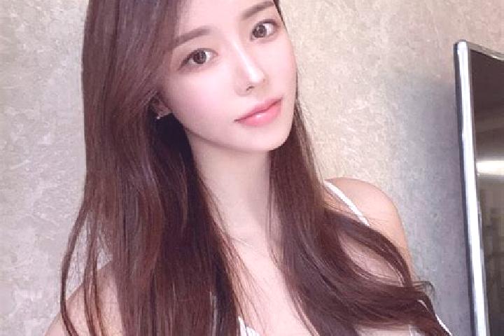 Scarlett, 30 — Escort in Liushujie, China