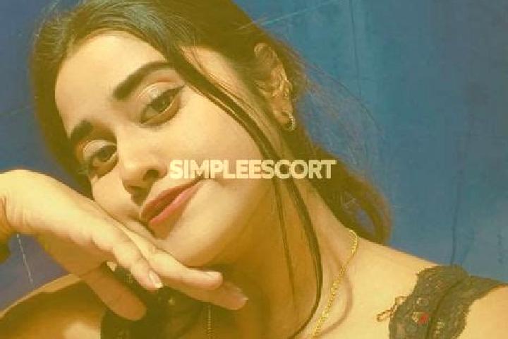 Scarlett, 30 — Escort in Panipat Taraf Ansar, India